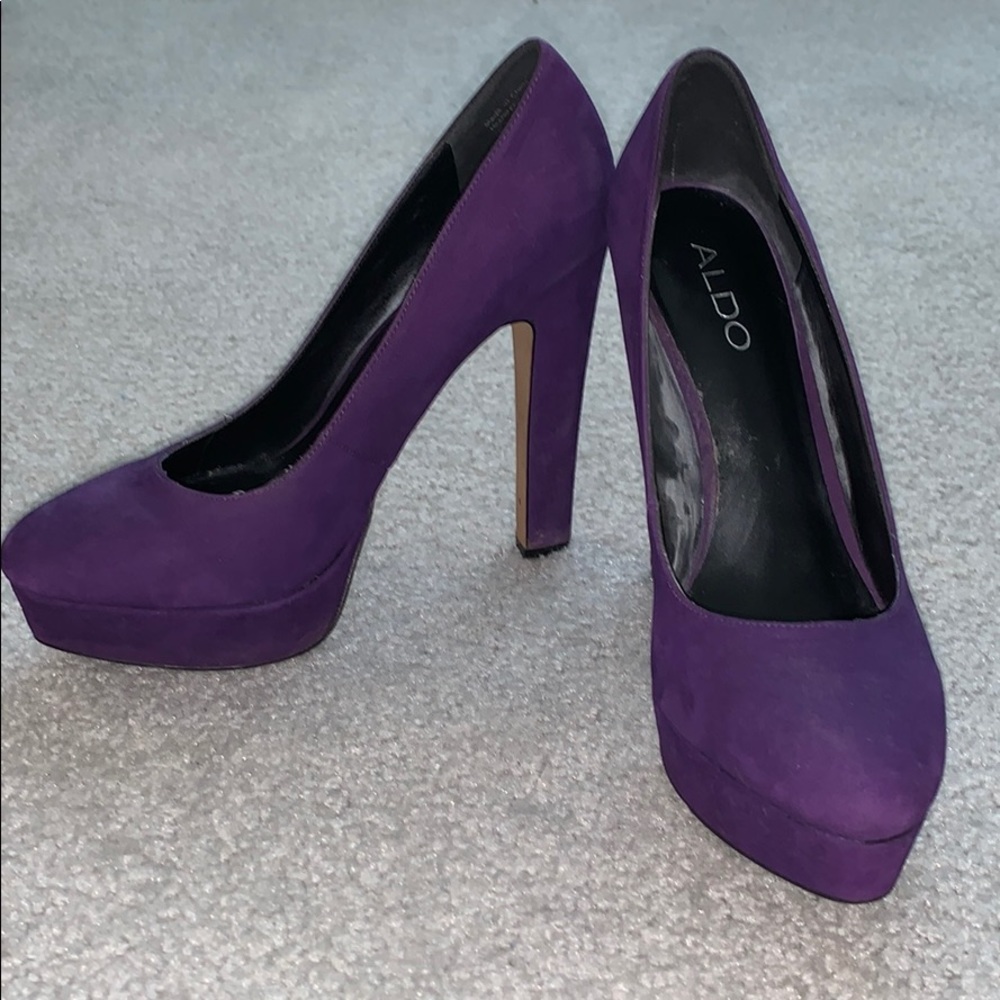 Aldo Suede Pumps